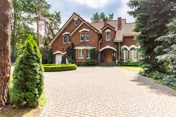 Best Best Driveway Pavers  in Lewistown, IL